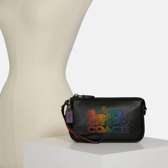 Coach Nolita 19 With Horse And Carriage - Picture 4 of 7